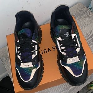 Men’s LV Sneaker 2054 Size 10 In Paris Size 11 US